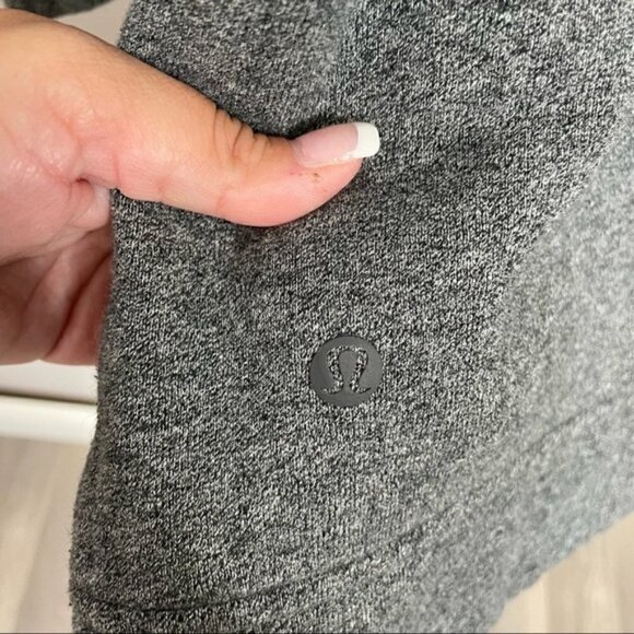 Lululemon Back to It Wrap - Picture 6 of 8